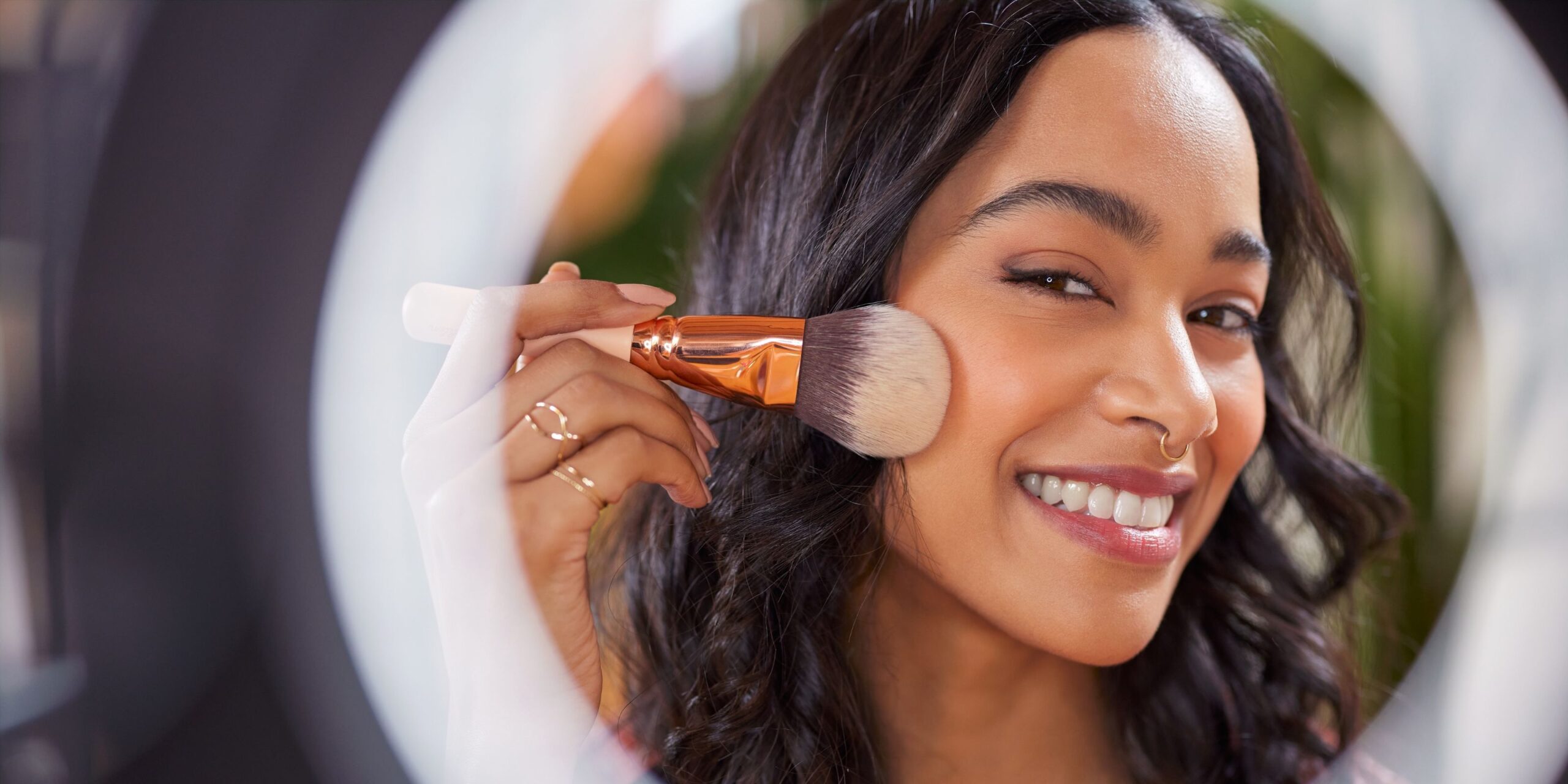 Gen Z Beauty Shopping Trends: How This Generation is Redefining the Industry